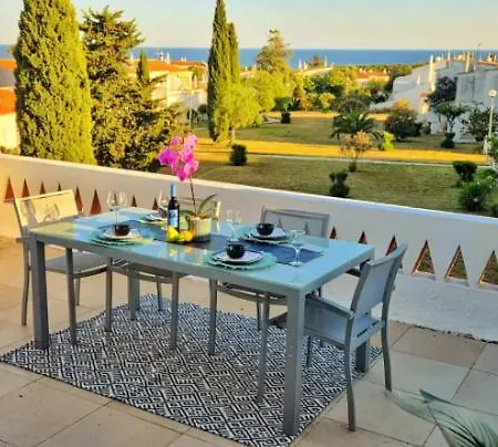 Lägenhetshotell Algarve Ocean View - Terrace - Parking - Ac - Porches (Algarve)