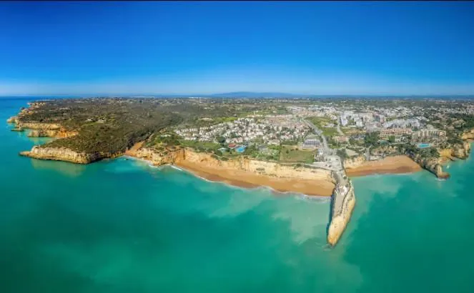 Algarve Ocean View - Terrace - Parking - Ac - 3*